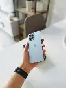 unsplash_jz9zEXfuyQ8_Iphone 13.jpg.jpg.jpg.webp