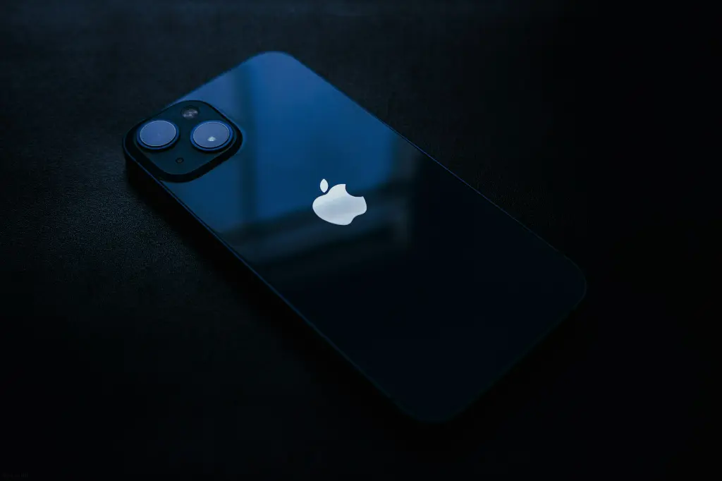unsplash_Mi5tb_R1zzw_Iphone 13.jpg.webp